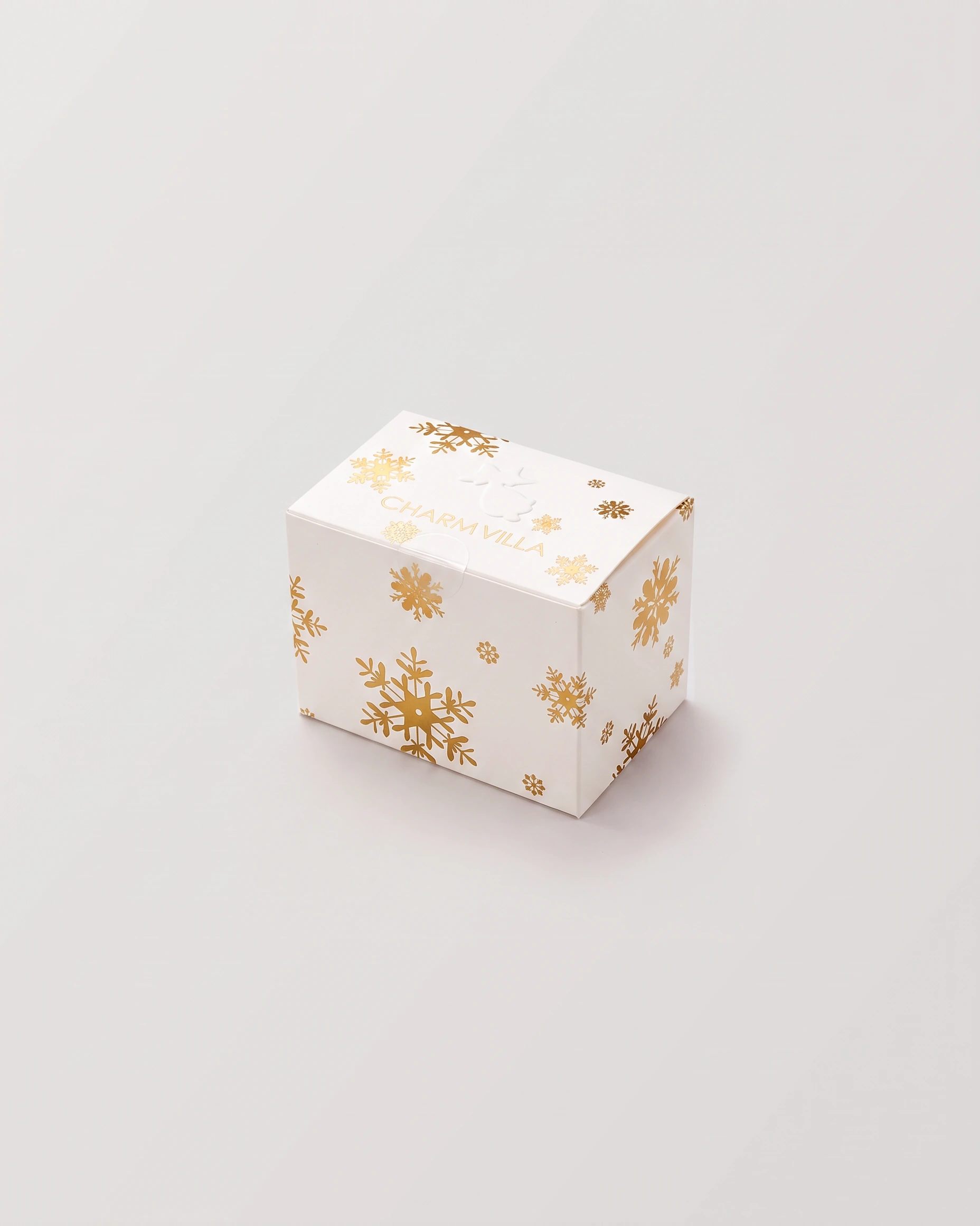 Christmas Charming Gift (Limited Edition), one box seen at an angle